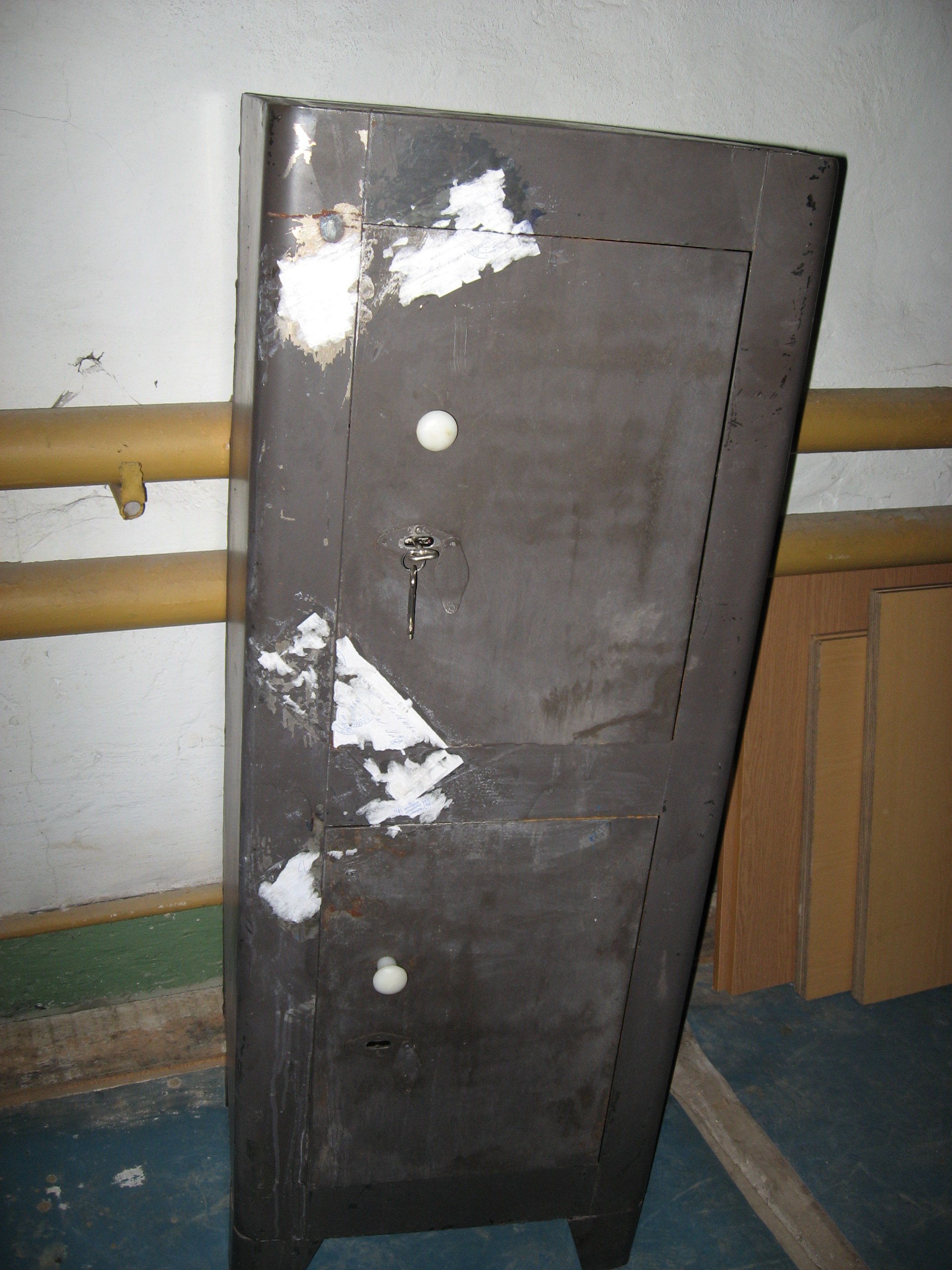 сейф с ключами.JPG