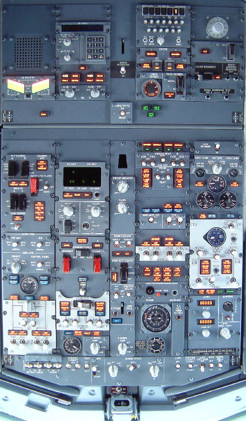 paneloverhead_737-700.jpg