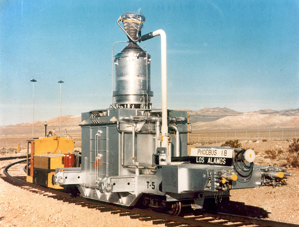 Phoebus_nuclear_rocket_engine.jpg