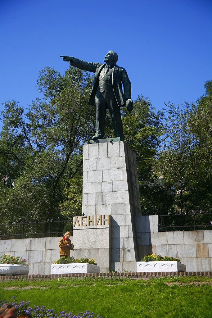 s-587.jpg