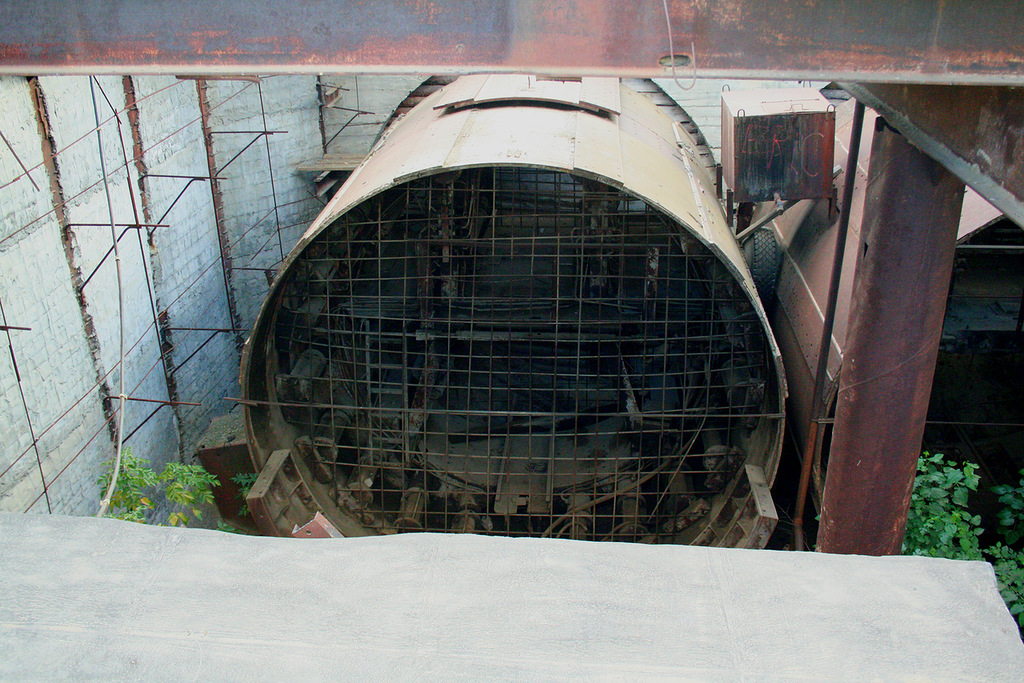 0_a2aa9_b028db5d_orig