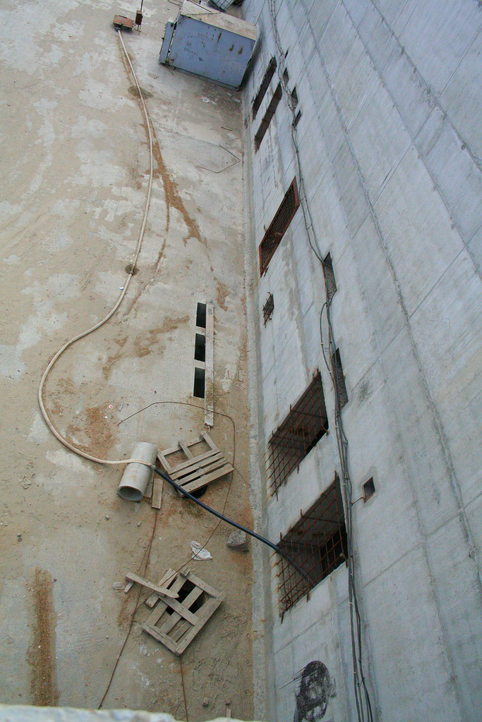 0_a2aa6_65d549ea_orig