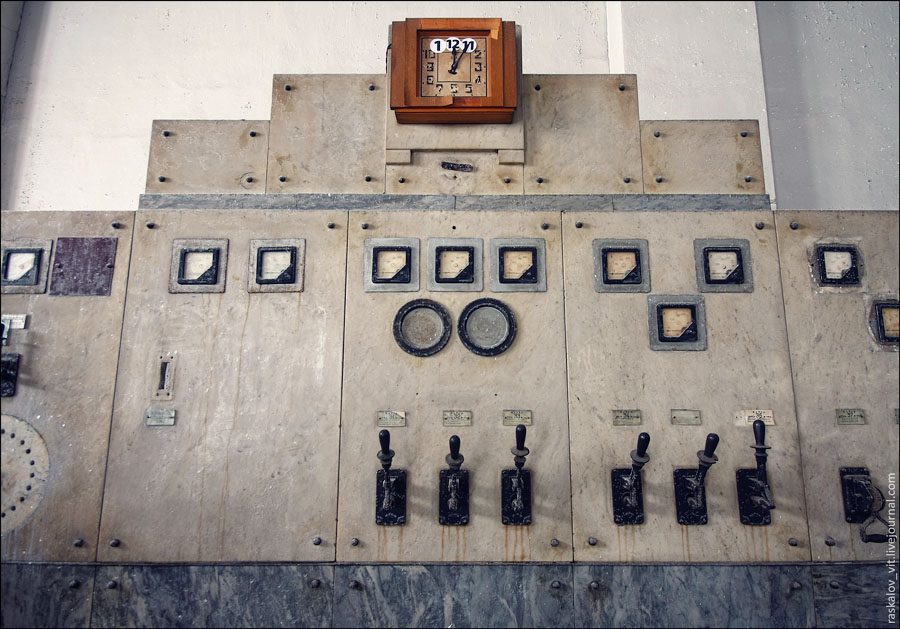 0_22174_e0b93c25_orig